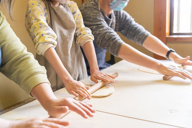 A class on Making Hoto, Yamanashi's Traditional Dish - An In-Depth Look at the Hoto Cooking Class