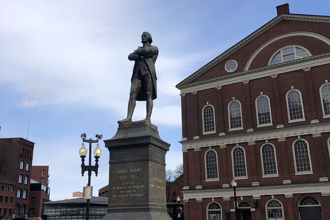 A Colonial Boston Audio Tour with Context - A Colonial Boston Audio Tour with Context: An Honest Look