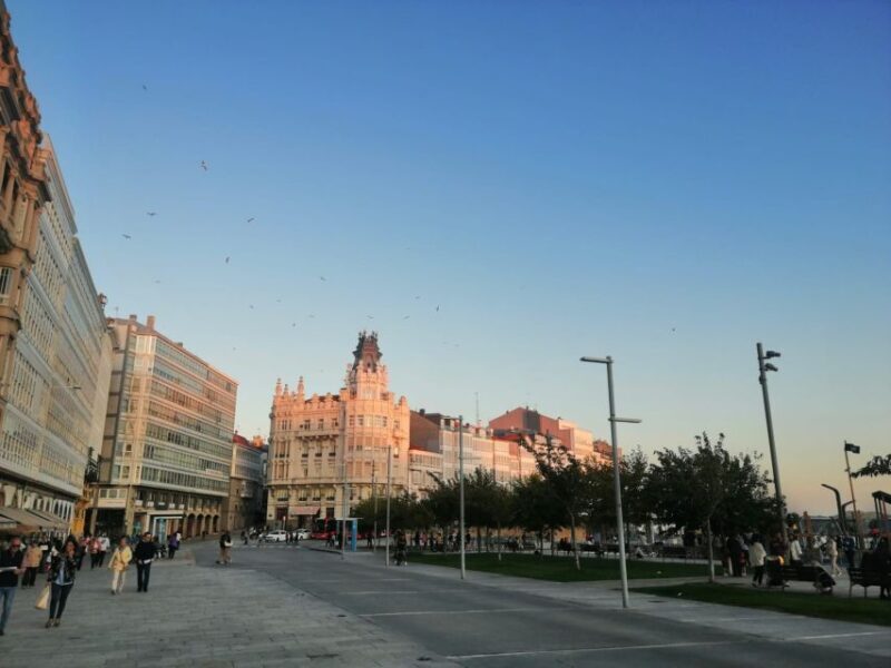 A Coruña: Private Walking Tour with Local Guide - The Sum Up