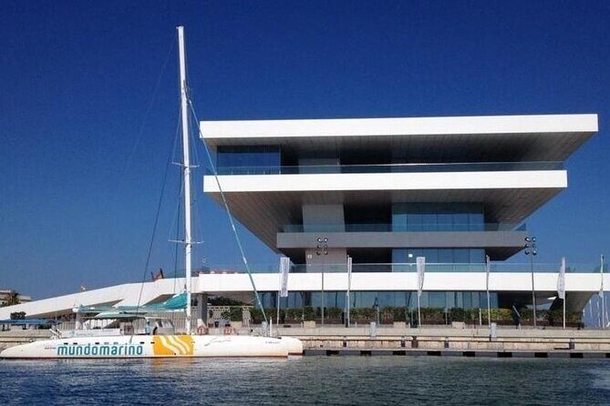 A day at Sea aboard Mundo Marino Catamaran in Valencia - Key Points