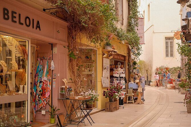 A day in Provence: Les Baux de Provence, Saint Rémy and more - What’s Included and What to Consider