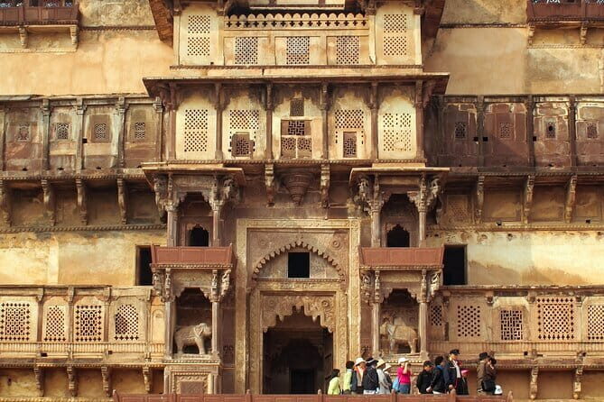 A Day Tour of Orchha & Jhansi Fort from Khajuraho with Guide - Key Points