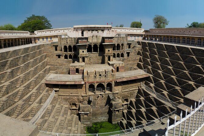 A Day Trip of Chand Baori & Fatehpur Sikri from Jaipur with Guide - Who Will Love This Tour?