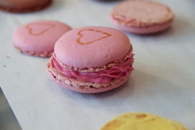 A gourmet immersion activity in Geneva! - Discovering the Macaroon Workshop in Geneva
