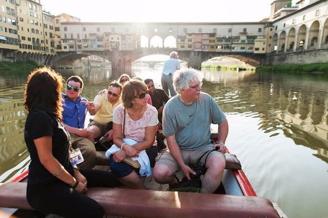 A guided floating tour of Florence with typical food and wine - A Unique View of Florence: Floating on the Arno with Food & Wine