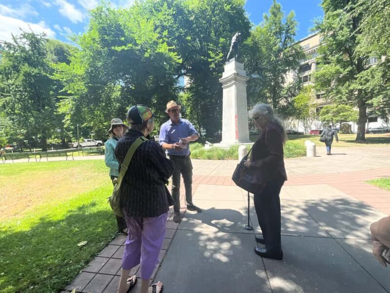 A Guided Walking Tour of Historic Downtown Portland - An In-Depth Look at the Tour Experience