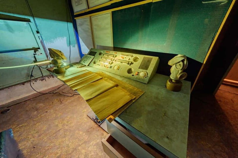 A Journey Through Abandoned Wonders - Tbilisi Urbex Tour - Key Points