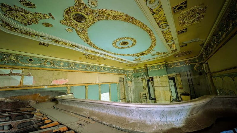 A Journey Through Abandoned Wonders - Tbilisi Urbex Tour - An In-Depth Look at the Tour Experience