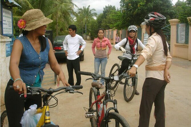 A Koh Dach Day by Local Transport - What Sets This Tour Apart?