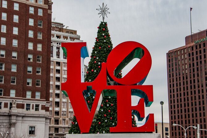 A Magical Christmas Tour in Philadelphia - Exploring Philadelphia’s Holiday Spirit: The Itinerary Breakdown