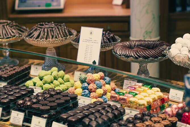 A Morning in Paris Food Tour: Croissants, Baguettes & Chocolate - The Sum Up