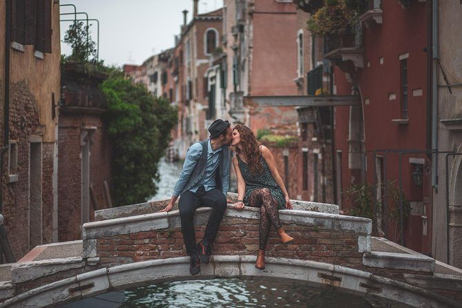 A must have City Portrait Session - A Detailed Review of the Venice City Portrait Session