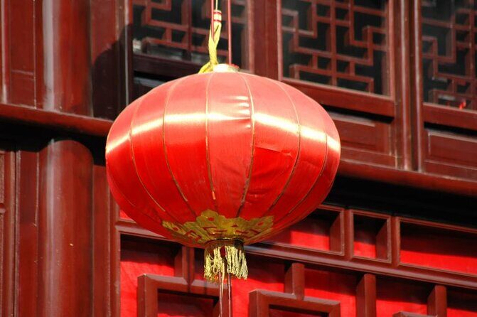 A new experience of old traditional Shanghai (Private) - A Deep Dive into the Traditional and Modern of Shanghai