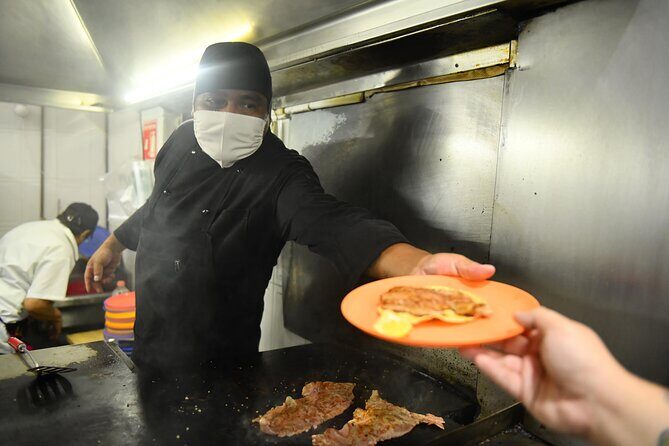 A Night of Tacos and Mezcal in Mexico City - An In-Depth Look at the Experience