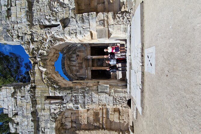 A Private Guided Historical and Cultural Tour in Nîmes - Who Should Book This Tour?