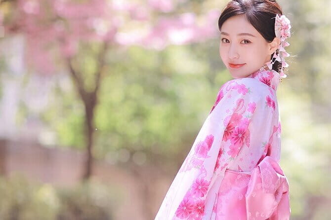 A Professional Guided Photoshoot in Arashiyama - FAQ