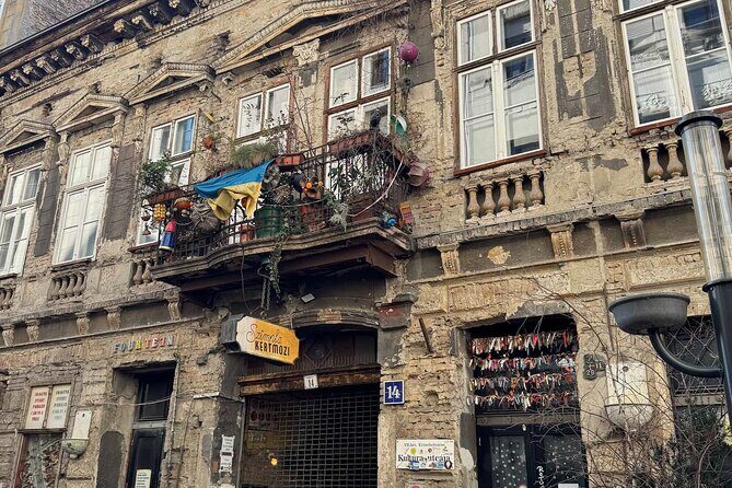 A Self-Guided Tour Through Budapest's Jewish Quarter - Why Choose This Tour?