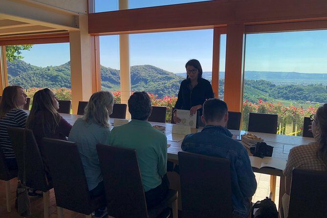 A Sparkling Day in the Prosecco Hills from Venice by Yellowboot - A Taste of Tradition at the Osteria