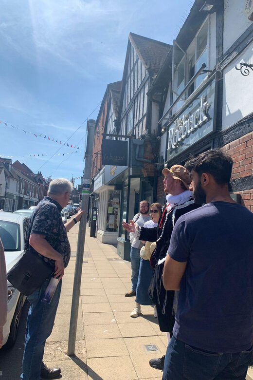 A tour of Warwick with Queen Elizabeth's secret lover - Exploring Warwick with Robert Dudleys Charismatic Guideship