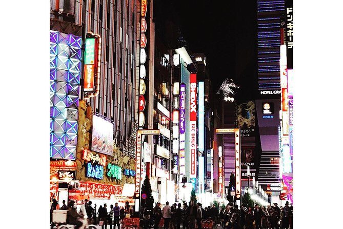 A typical evening in Shinjuku - Exploring Shinjuku at Night: An In-Depth Look