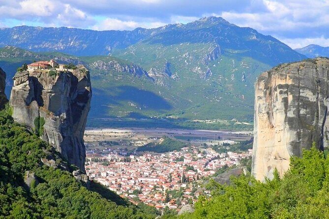 A unique day private tour to Meteora Monasteries from Athens - Key Points