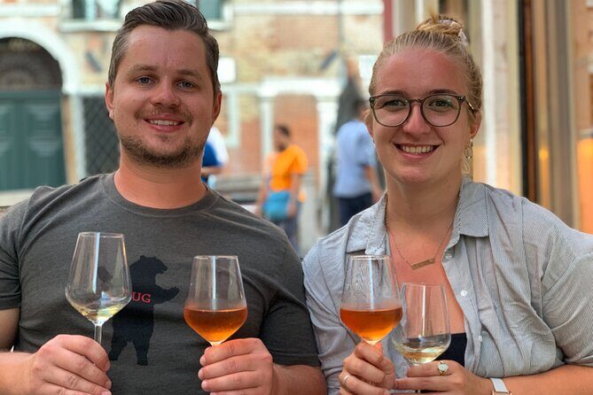 A Venetian Evening - Wine Tasting & Cicchetti with a Local guide - A Deep Dive into the Experience