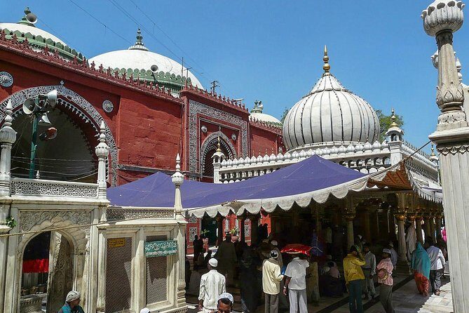 A walk through the historical neighbourhood of Nizammudin West - Key Points