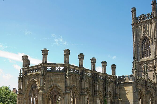 A Walk Through Time: History of Liverpool Walking Tour - Exploring Liverpool’s Landmarks