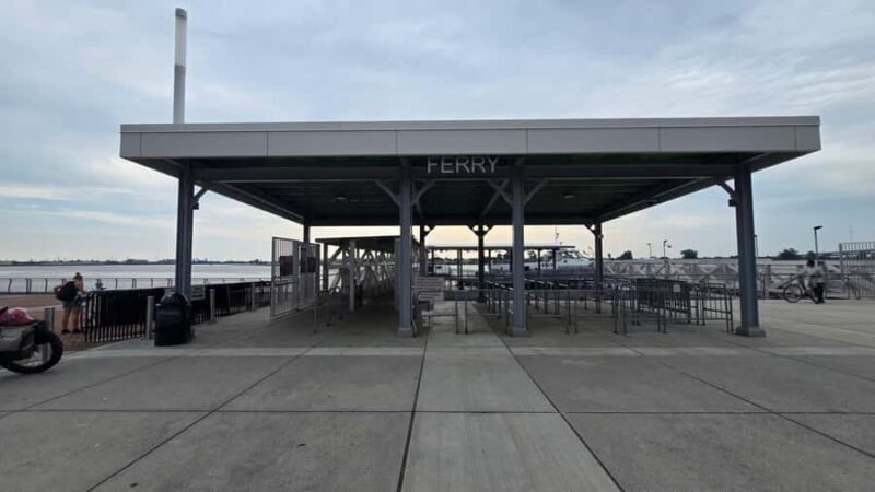 A Walking History Tour of Miss River in New Orleans - Key Points