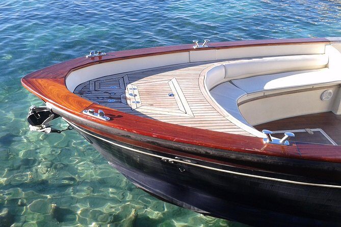 A walking tour and a mini-cruise in Sirmione - An In-Depth Look at the Sirmione Tour