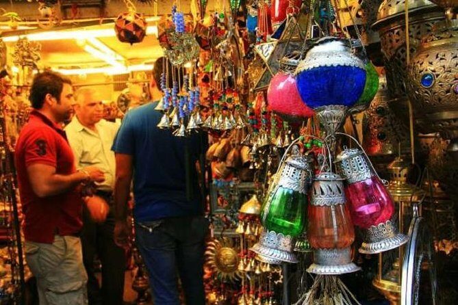 A Walking Tour Through Delhi's Colorful Bhogal Bazaar - Key Points