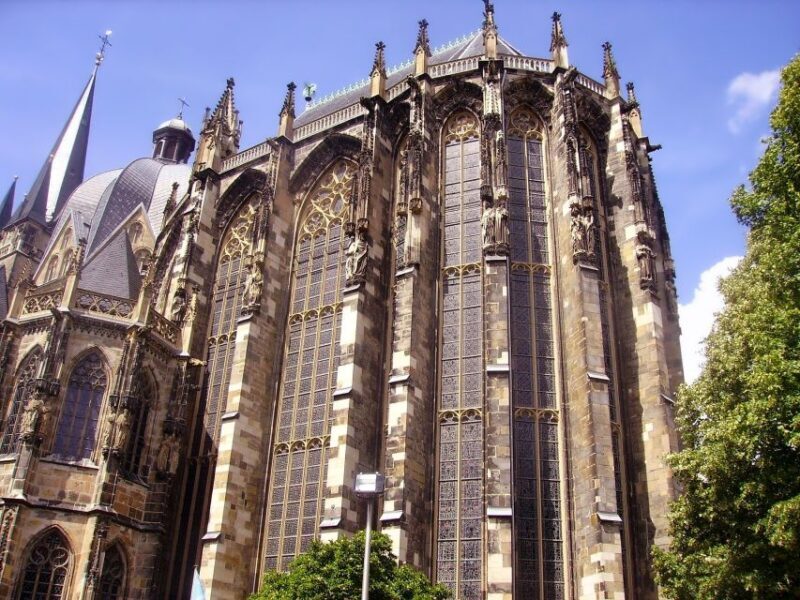 Aachen - Historic walking tour - Starting at Dominformation: The Gateway to Aachen