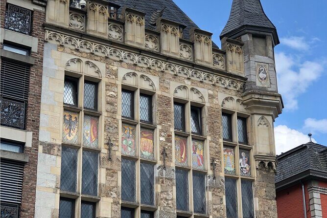 Aachen Scavenger Hunt and Sights Self-Guided Tour - Key Points