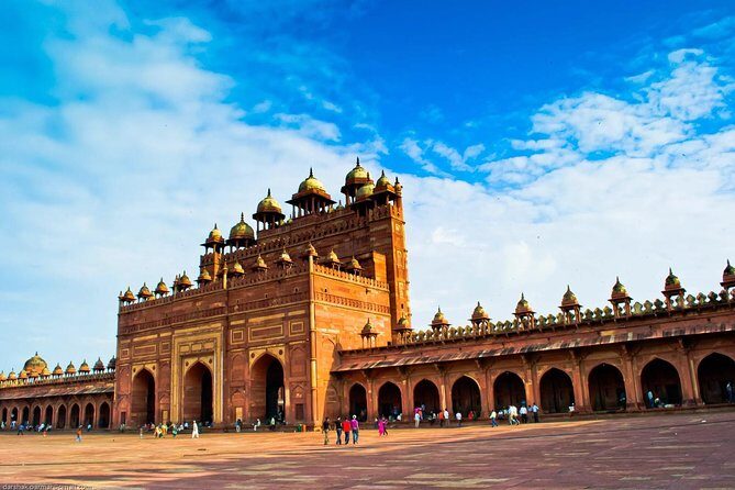 Abhaneri & Fatehpur Sikri Tour From Jaipur with Agra Drop - Value Analysis: What Does $15 Get You?