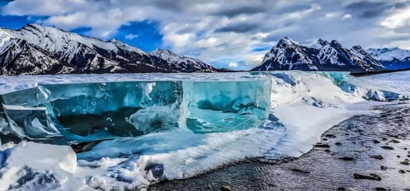 Abraham IceBubble/Sunwapta Falls, Snowshoeing Bow & Peyto - An Extensive Day in the Heart of the Rockies