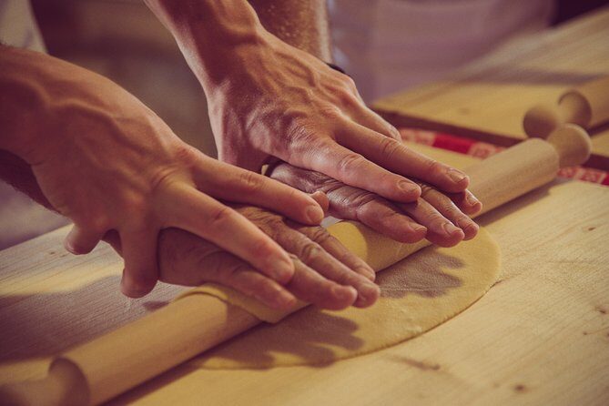 Abruzzo Traditional Pasta Making with 85y old local Grandma - FAQ