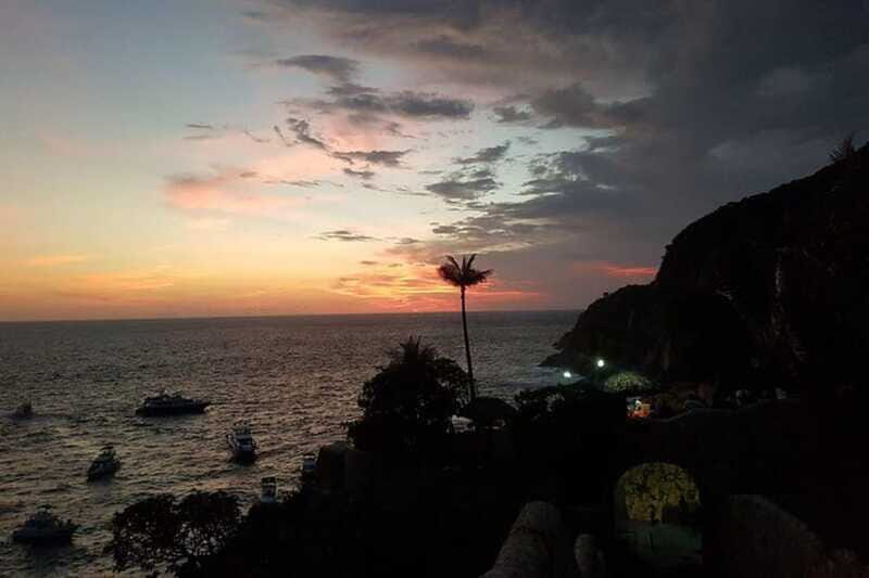 -Acapulco: High Cliff Divers Show + Sunset/Different Options - Transportation and Practicalities