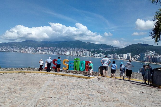 Acapulco Highlights City Sightseeing Tour - Refreshments and Guide Expertise