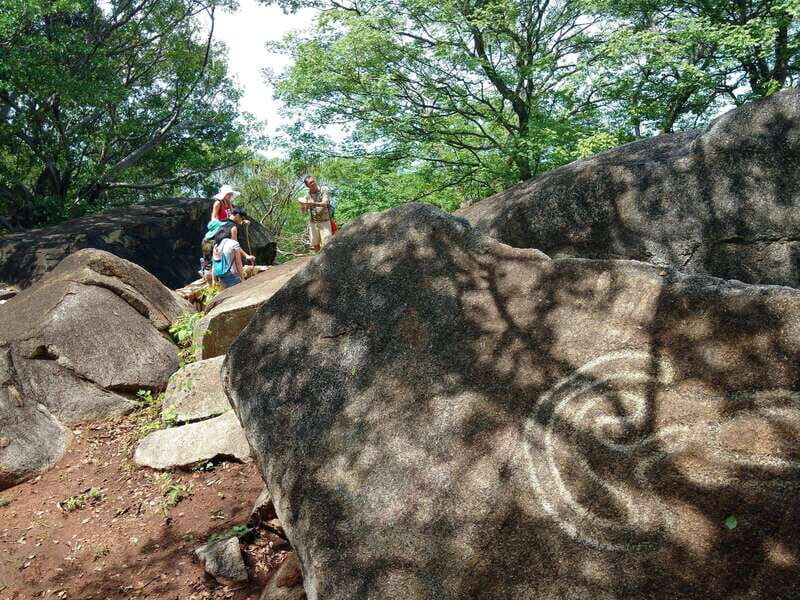 -Acapulco: Palma Sola Petroglyphs Experience Market + Lunch - FAQs