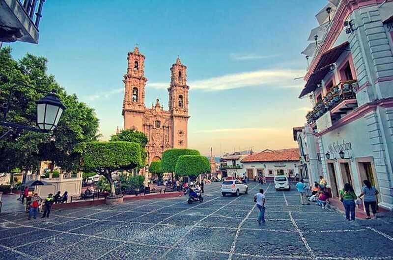 Acapulco to Taxco: One-Day Colonial Silver City Tour - Lunch and Free Time