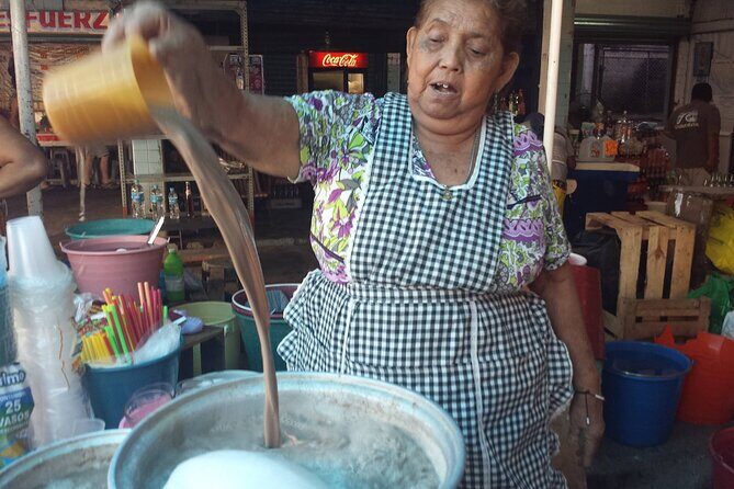 Acapulco Unveiled: Culinary Secrets, Cliff Divers & Market Magic - Food and Drink: The Heart of the Experience