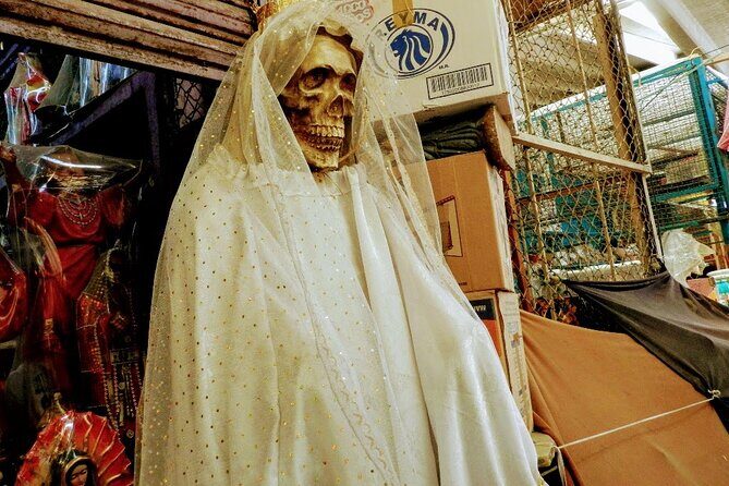 Acapulco Unveiled: Culinary Secrets, Cliff Divers & Market Magic - How This Tour Adds Value