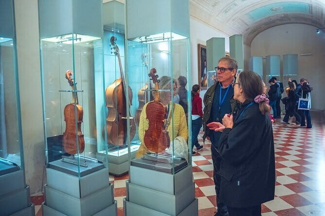 Accademia Gallery: Michelangelos David, A Symbol of Strength. - A Deep Dive Into the Experience