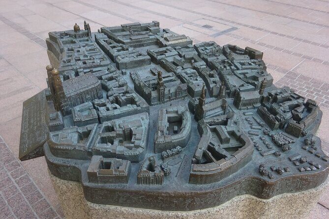 Access Munich: A tour for blind and partially sighted people - A Closer Look at the Munich Accessible Tour