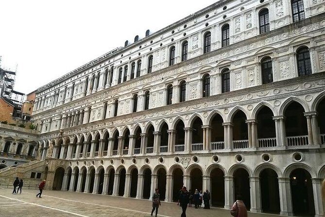 Accessible Venice Tour With Wheelchair Including Doge Palace & St Mark Basilica - Who Will Enjoy This Experience?