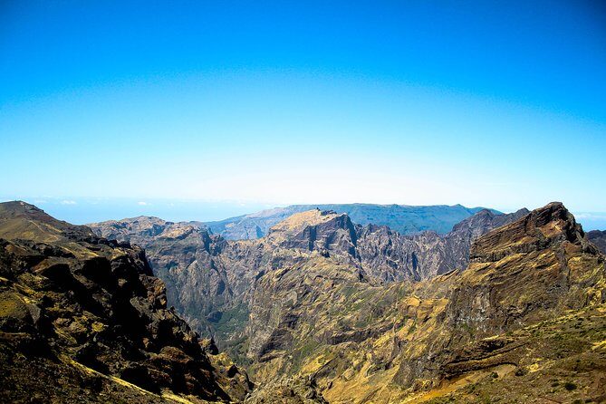 Achada do Teixeira to Pico Ruivo in Madeira (PR1.2) - Hiking Tour - Who Will Love This Tour?