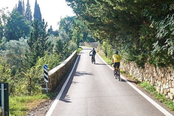 Active Full Day Tuscan Bike Tour With Wine Tasting and Lunch - Key Points