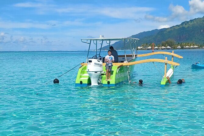Activity/Excursion Lagoon Tour to Moorea by Canoe 6 hours - An Introduction to Moorea’s Lagoon Tour by Canoe