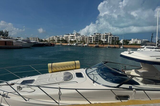 Addictive Private Yacht in Cancun 6 hours - The Value of This Yacht Experience
