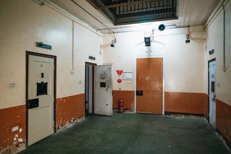 Adelaide: Ghosts, Dark Secrets and Paranormal Hunt Gaol Tour - Who Will Enjoy This Tour?